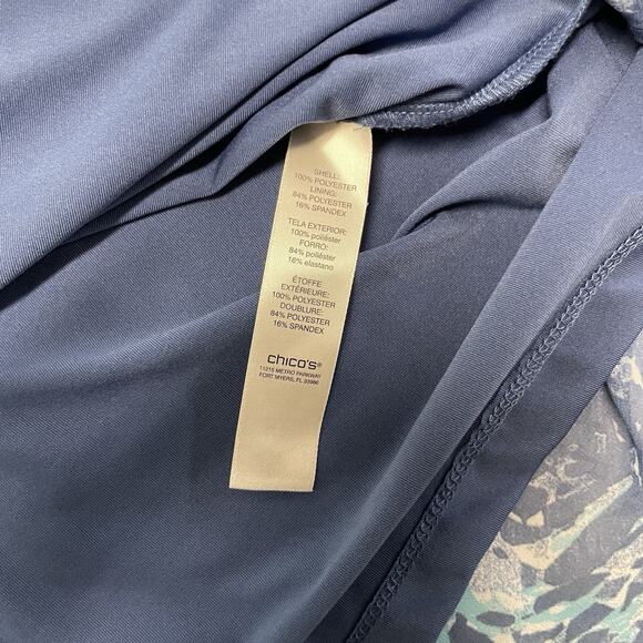 Chicos Blouse Size 1 Blue Printed Top Lined - Picture 8 of 8